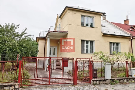 Prodej rodinného domu se zahradou 428m², Bystrovanská ul, Chválkovice, Olomouc