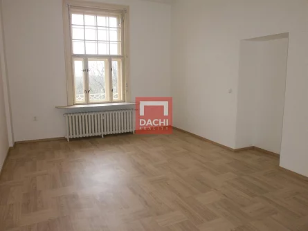 Pronájem kanceláře 24 m² v secesní vile v centru Olomouce,  ulice Univerzitní