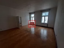 Pronájem prostorného cihlového bytu 2+1, 98,6m², Olomouc ulice Palackého