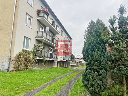 Prodej cihlového bytu 3+1 s balkonem, 72 m² ve Šternberku, ul. Uničovská