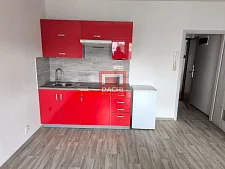 Pronájem nezařízeného bytu 1+kk, 27m², Olomouc ulice Dlouhá